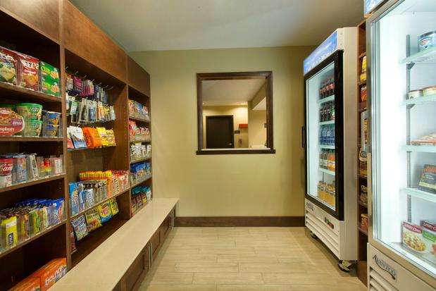 Images Staybridge Suites Orlando at Seaworld by IHG