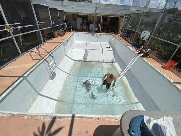 Images Paradise Palm Pools Inc