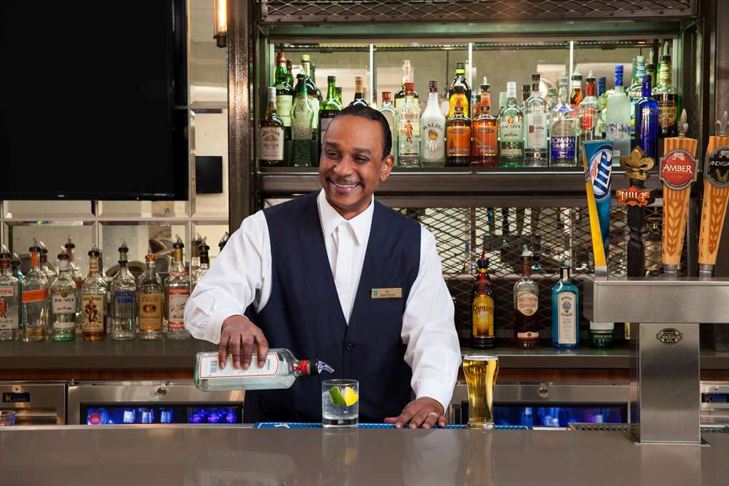 BarLounge Embassy Suites by Hilton New Orleans New Orleans (504)525-1993
