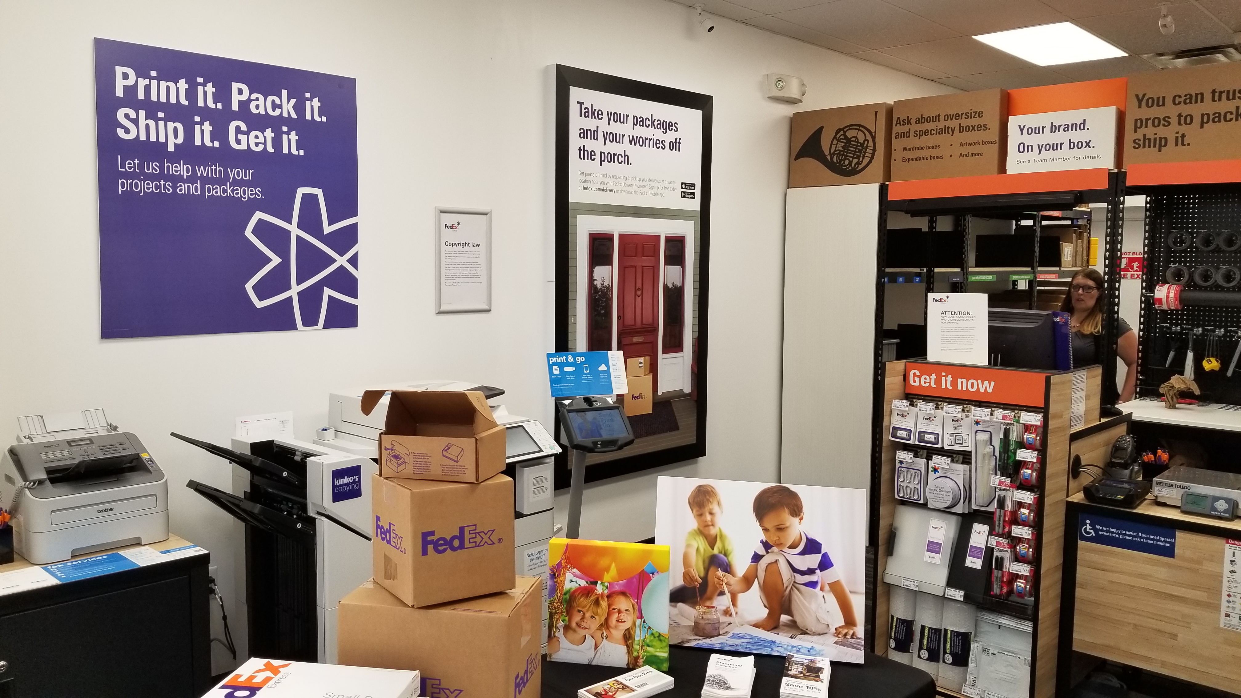 FedEx Office Print & Ship Center Image