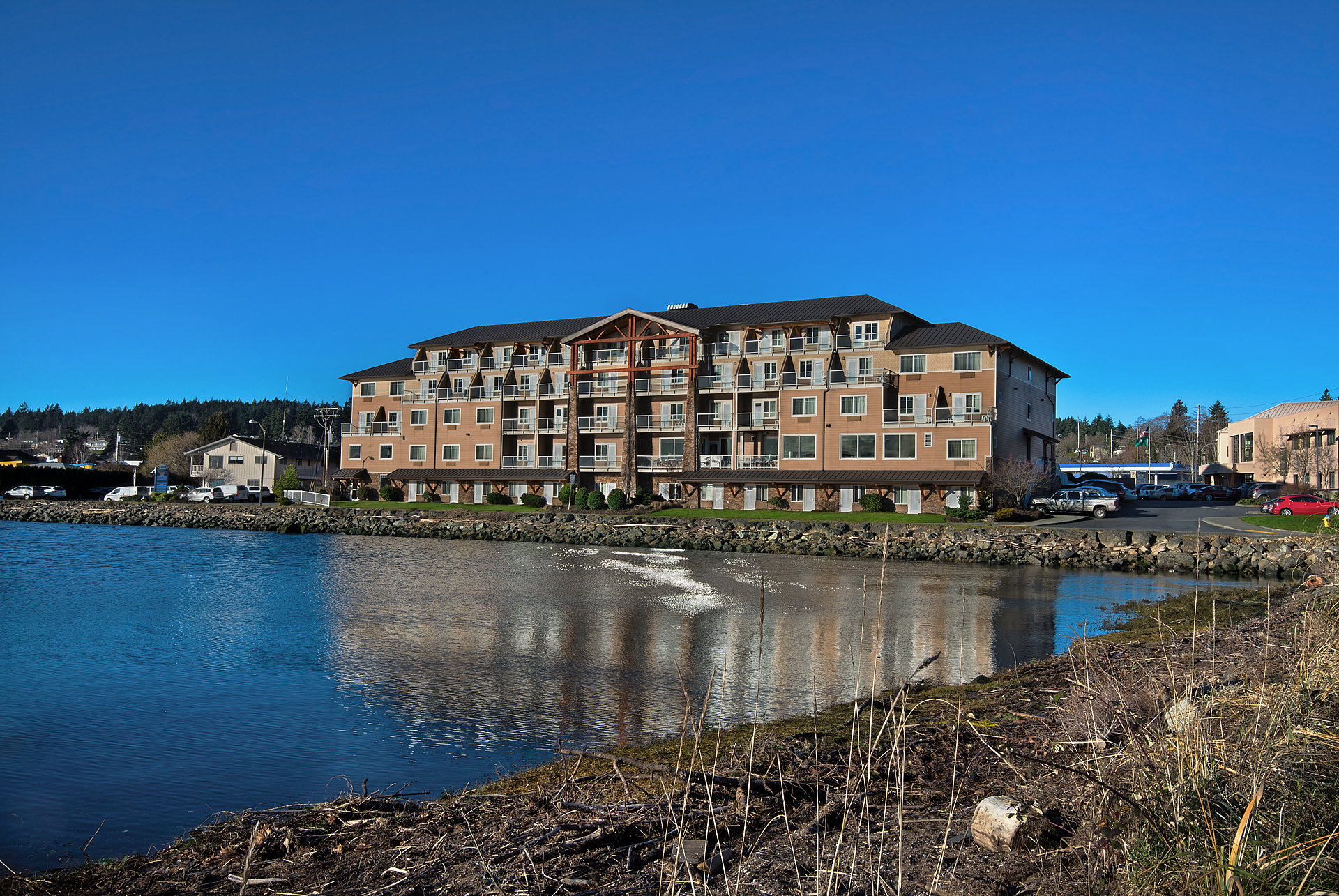 Oxford Suites Silverdale Image