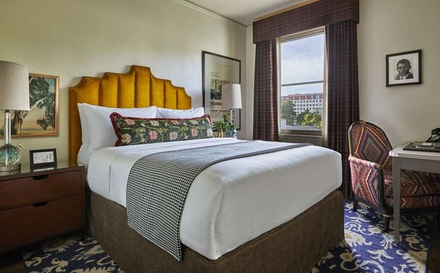 Images Graduate by Hilton Berkeley