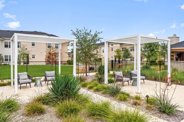 Images Camden Leander Apartments