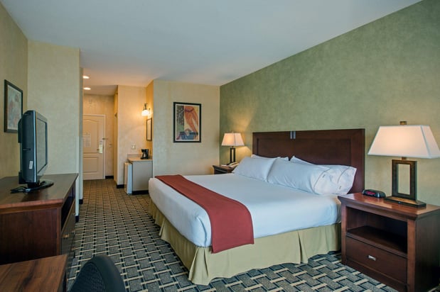 Images Holiday Inn Express & Suites Youngstown N (Warren/Niles) by IHG