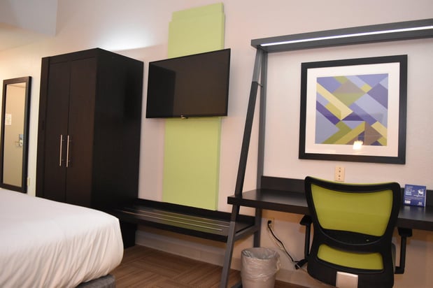Images Holiday Inn Express Venice by IHG