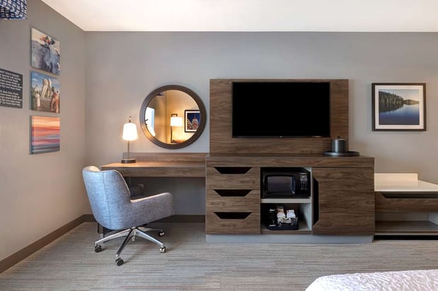 Images Hampton Inn Crown Point