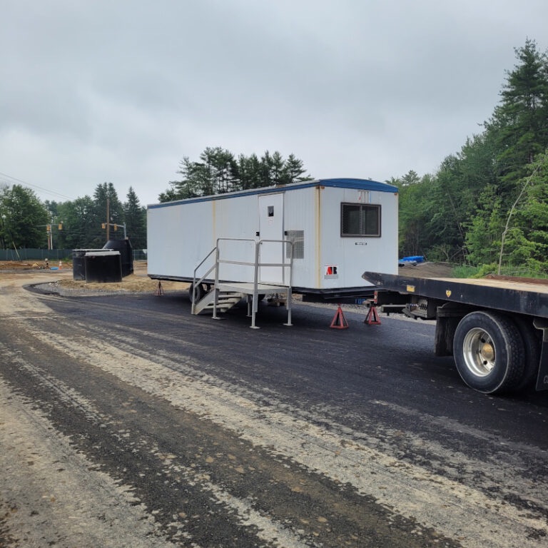 OFFICE TRAILER DELV/UFPU 8X32′ Sent at: 10:02 BLOCK & LEVEL It’s condos/apartments going in there. D 