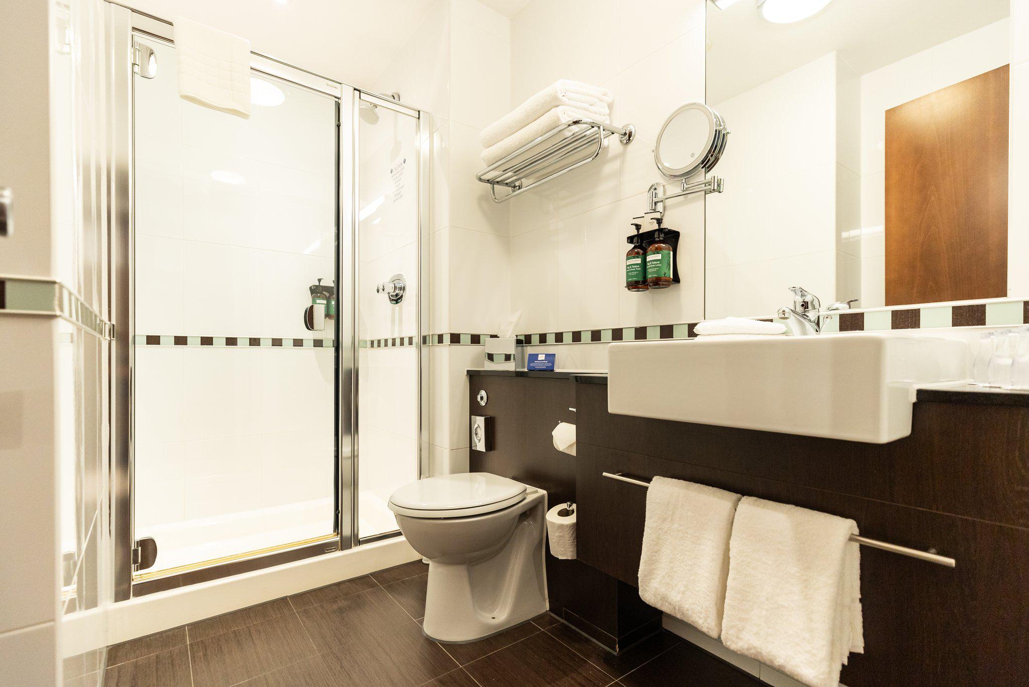 Images Crowne Plaza London - Gatwick Airport, an IHG Hotel