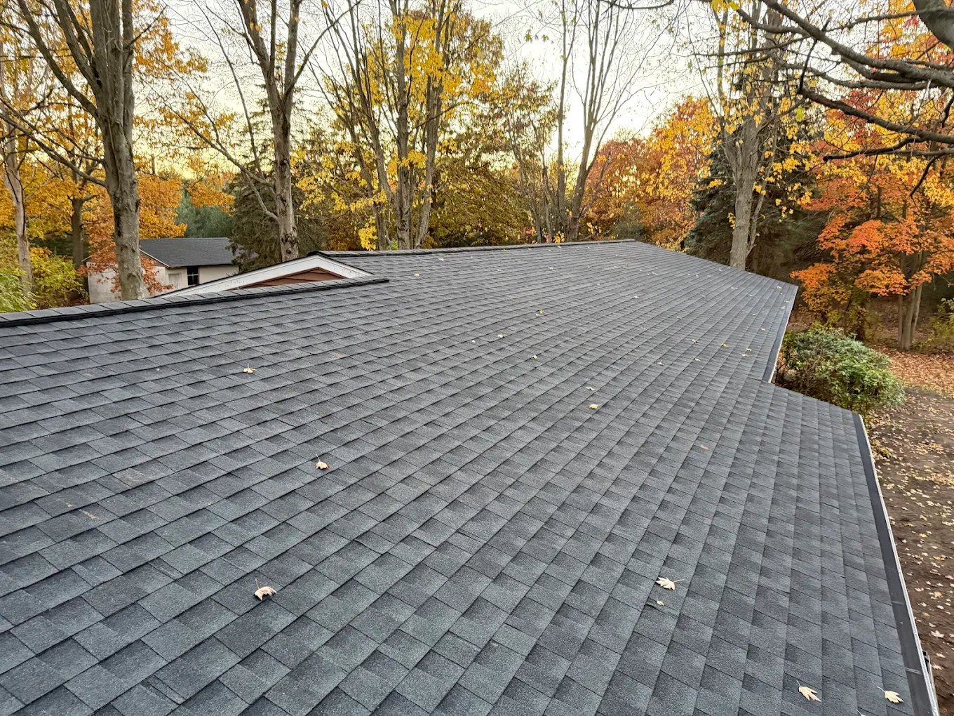 Coastline Roofing and Exteriors Image