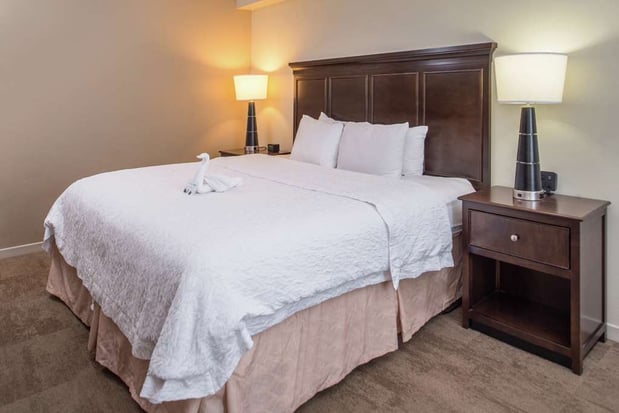 Images Hampton Inn & Suites Charlotte-Arrowood Rd.