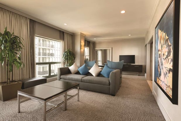 Images Hilton Chicago/Magnificent Mile Suites