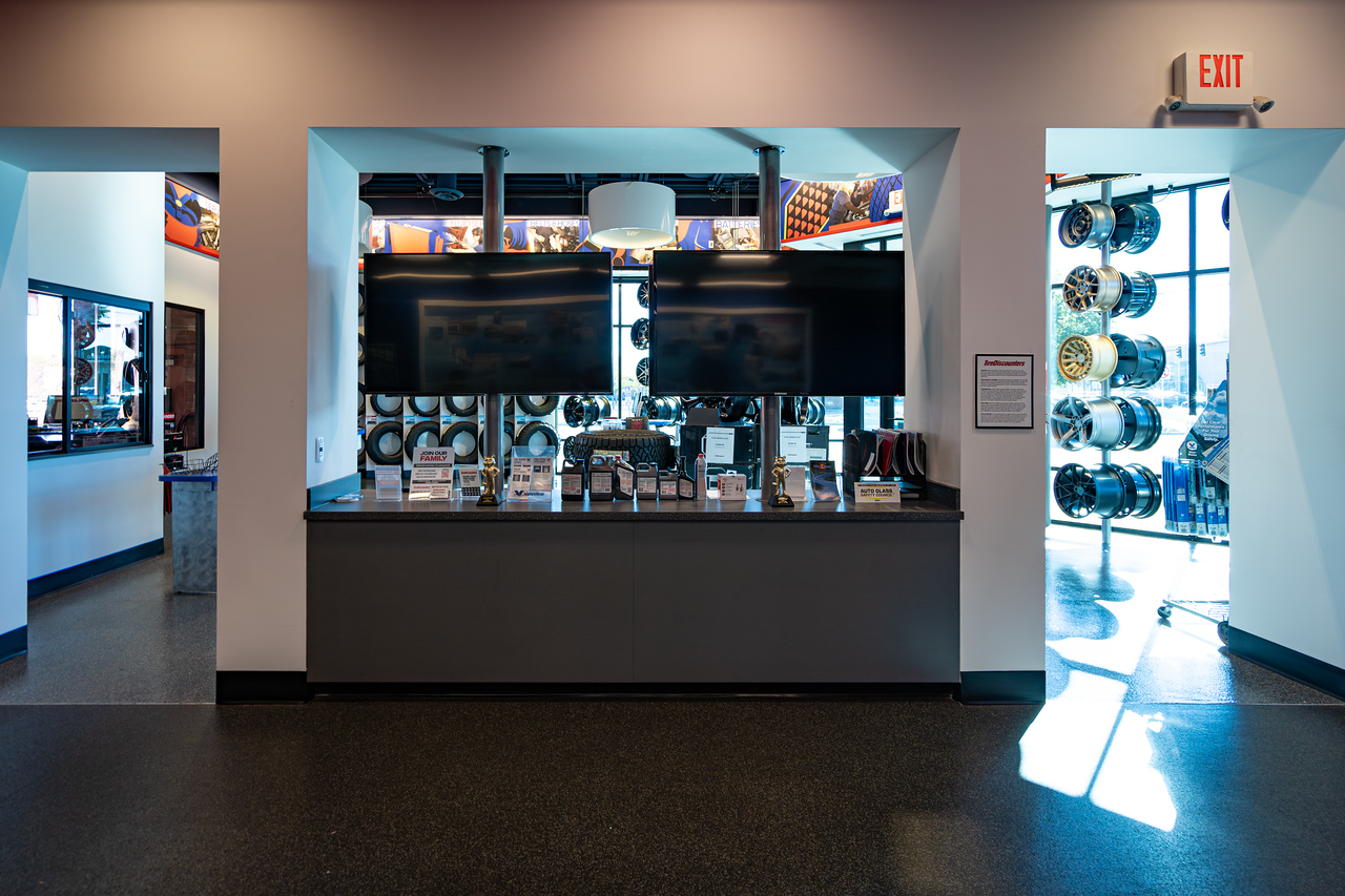 Tire Discounters Beechmont | Tires, Wheels, Services, Fluids, & more