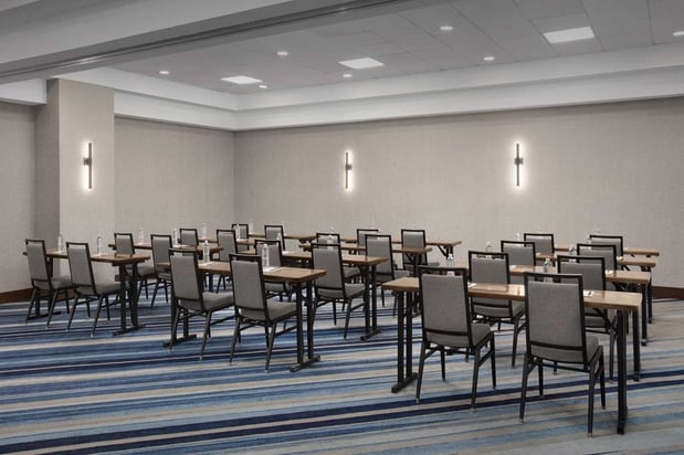 Images Embassy Suites by Hilton Dallas Near the Galleria