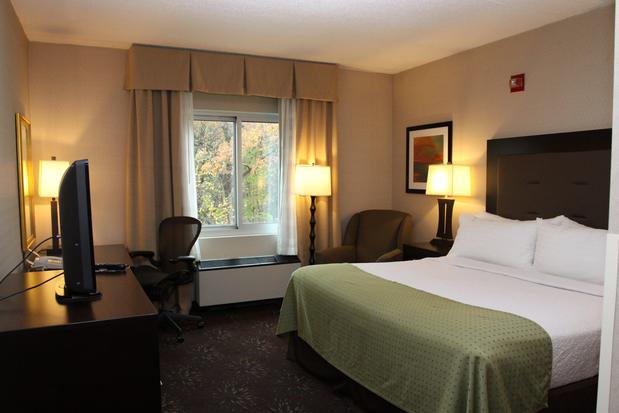 Images Holiday Inn Budd Lake - Rockaway Area, an IHG Hotel