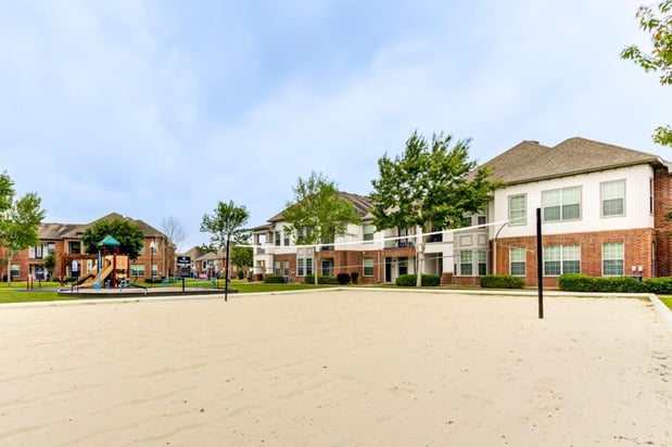 Images Chateau Mirage Apartment Homes