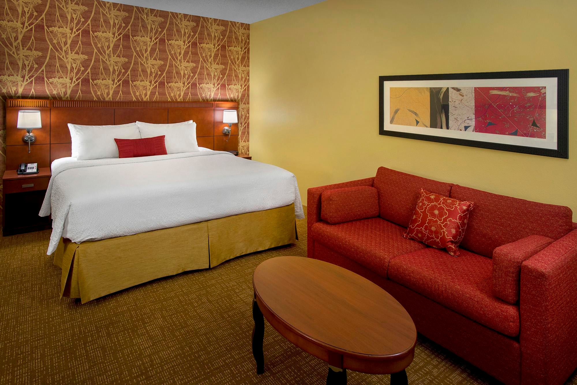 Courtyard by Marriott Lincroft Red Bank in Red Bank, NJ (Hotels