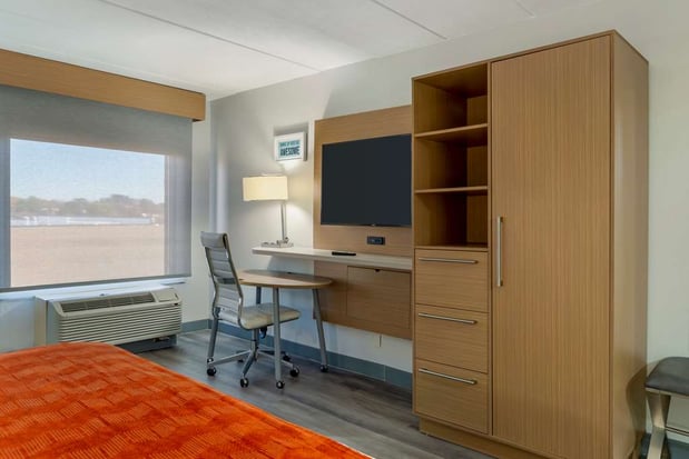 Images Best Western Plus Executive Hotel
