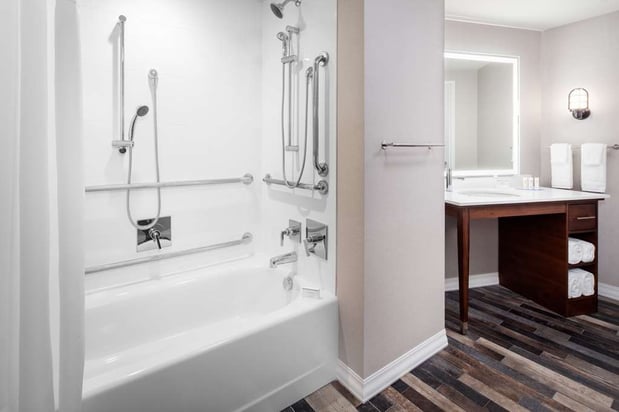 Images Homewood Suites by Hilton Boston Seaport District
