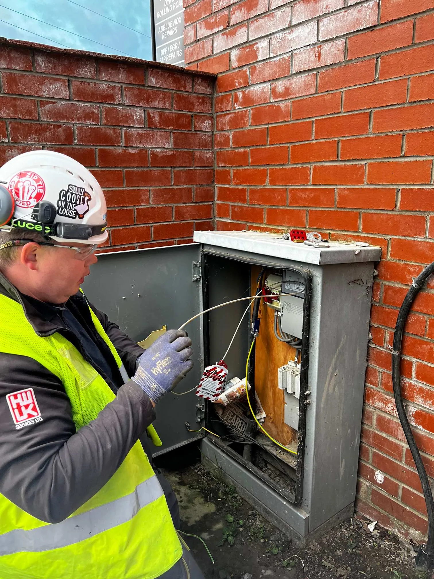 Images HW UK Services Ltd