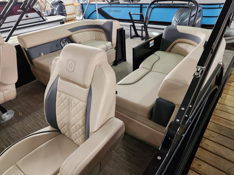 Images Happy Holiday Travel Inc