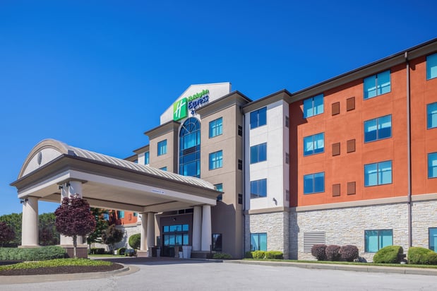 Images Holiday Inn Express & Suites Kansas City Airport by IHG