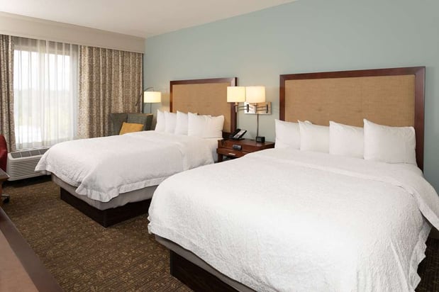 Images Hampton Inn & Suites Nashville-Green Hills