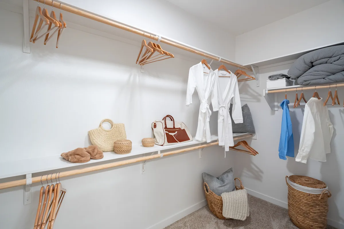 Walk-In Closets