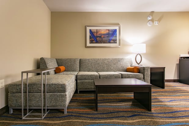 Images Holiday Inn & Suites Chattanooga Downtown by IHG