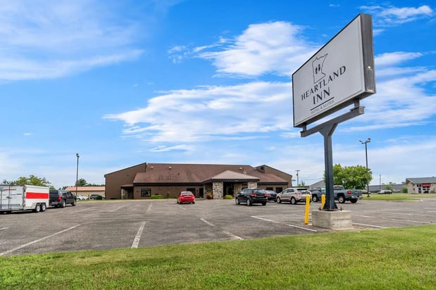 Images Heartland Inn & Suites, SureStay Collection by Best Western