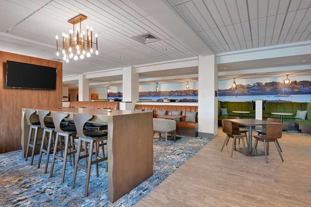 Images Hampton Inn Salem Boston