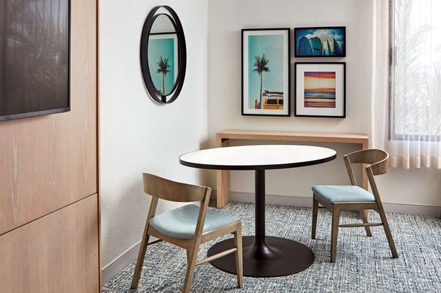 Images Hotel MdR Marina del Rey - a DoubleTree by Hilton