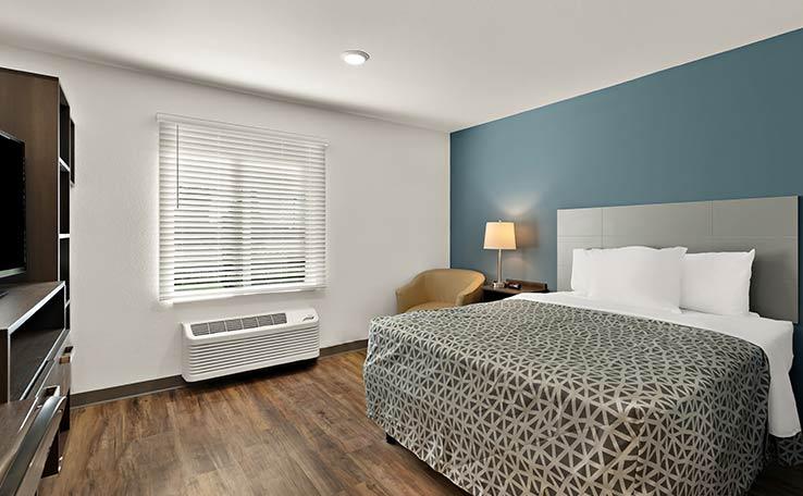 Images WoodSpring Suites Fort Collins