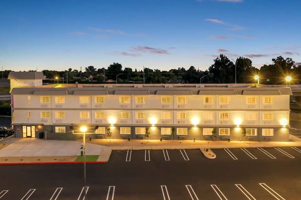 Images Spark by Hilton Modesto