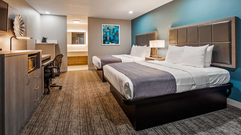 Two Queen Bed Guest Room