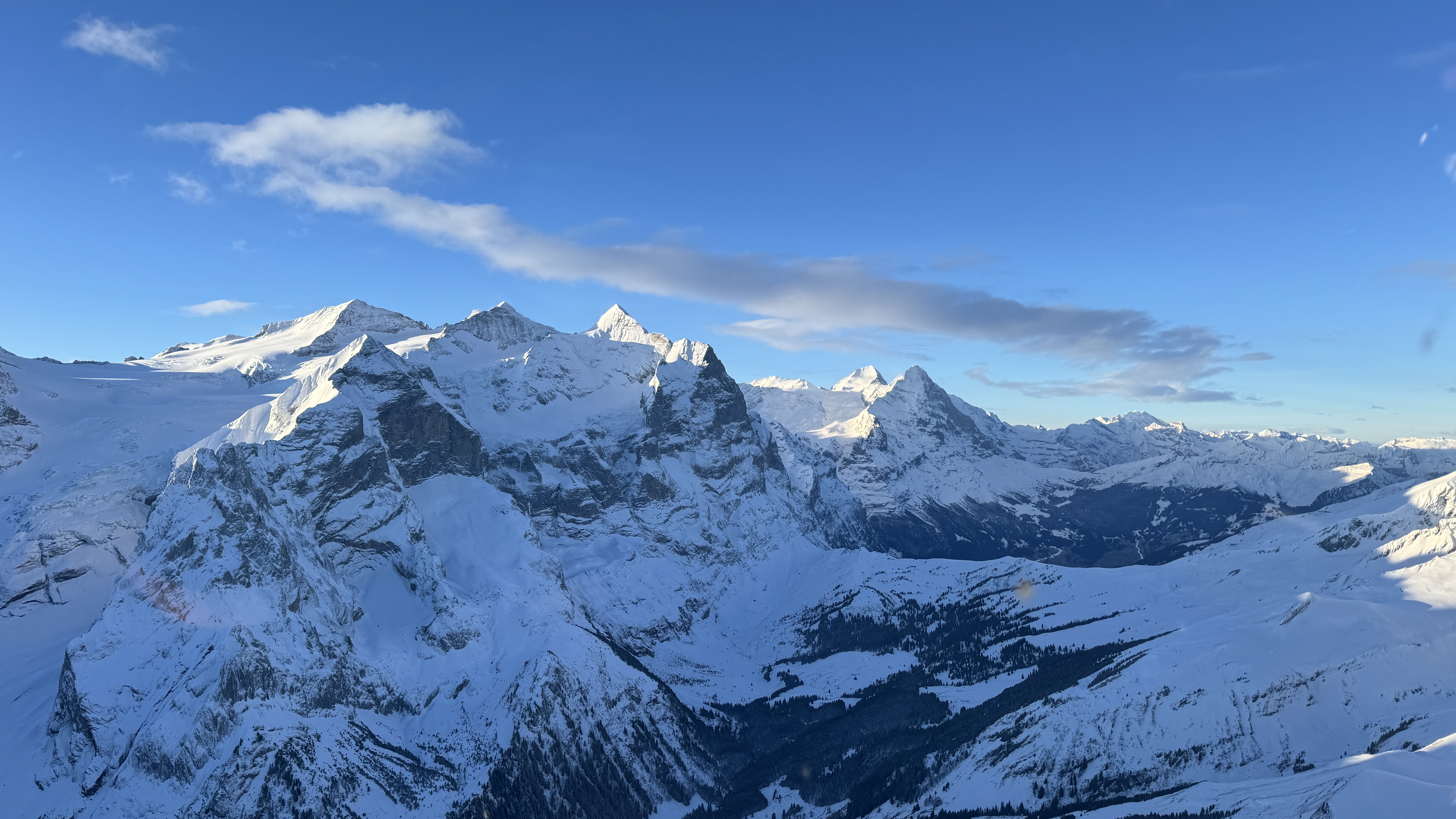 Bilder Alpinlift Helikopter AG