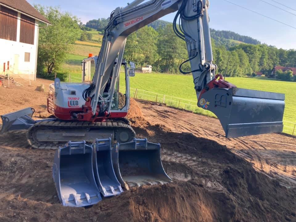 Erdbau Leeb, Lindenweg 1/12 in Moosburg