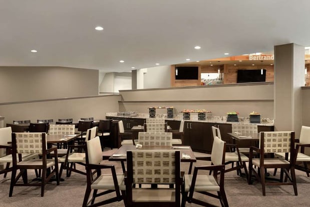 Images Embassy Suites by Hilton Milwaukee Brookfield
