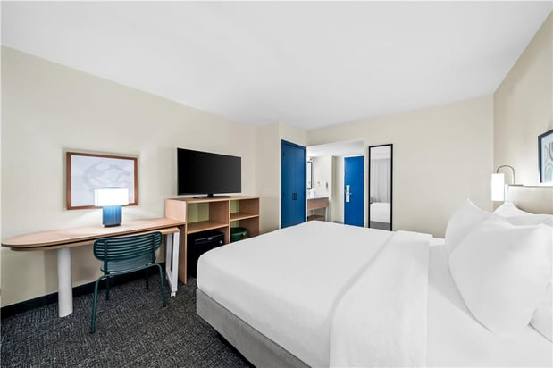 Images Spark by Hilton Orlando near Universal