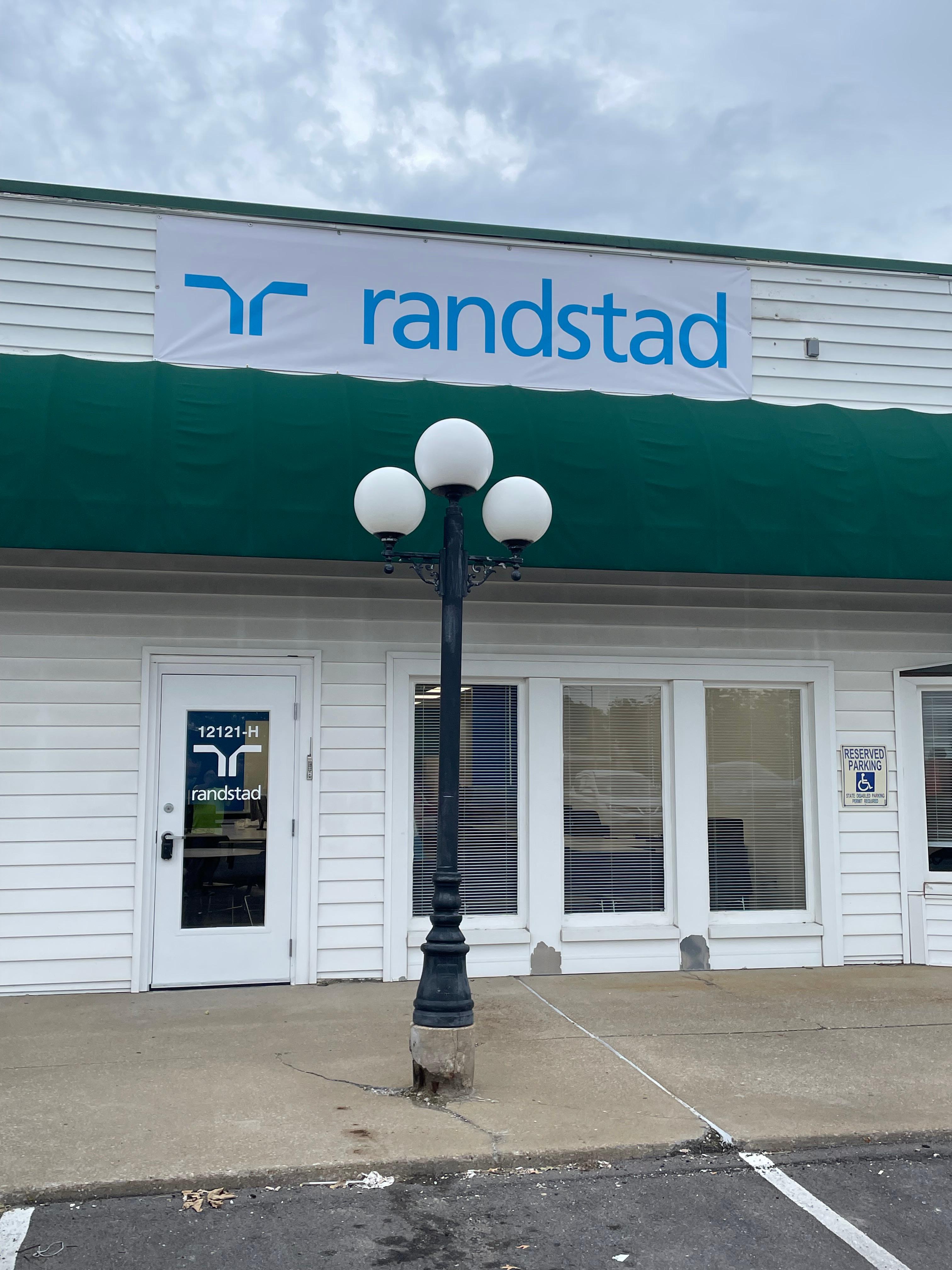 Front of the Randstad office in Grandview, MO.