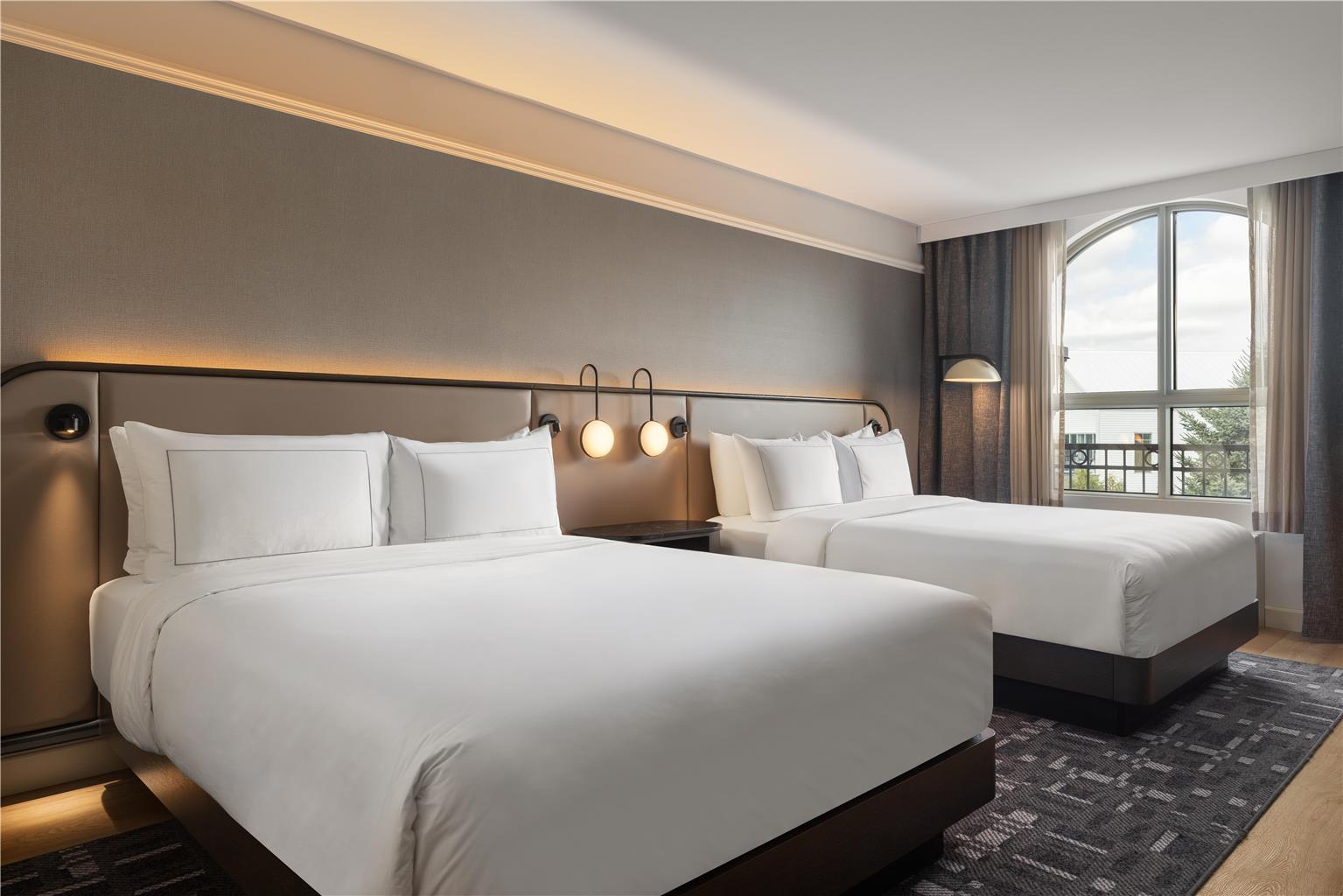 Images Hotel Vallea Bromont, Tapestry Collection by Hilton