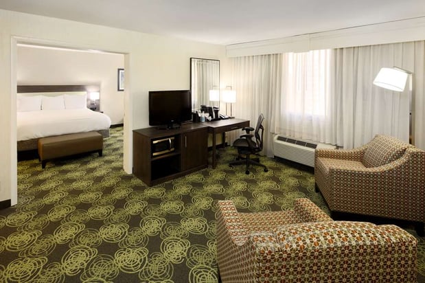 Images Hilton Garden Inn Reagan National Airport