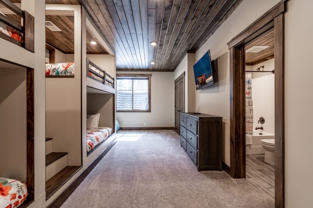 Images Sunset Realty Services