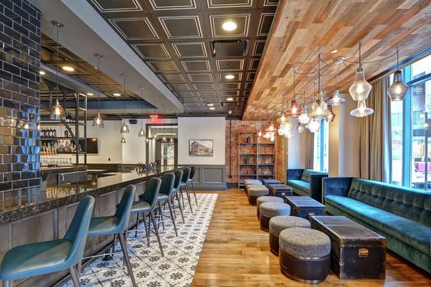 Images The Cincinnatian Hotel, Curio Collection by Hilton