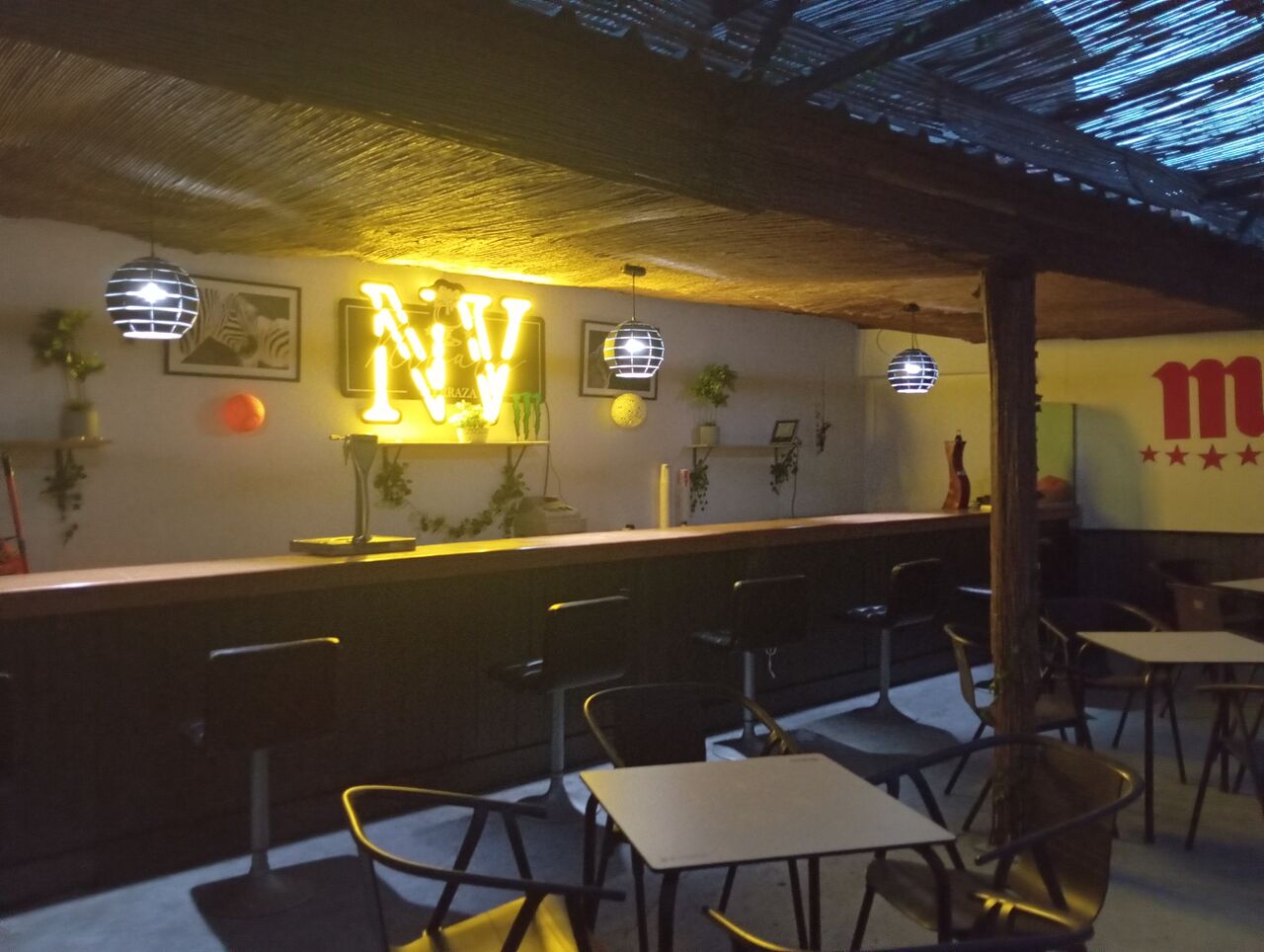 Images BAR-TERRAZA NIVARIA