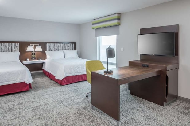Images Hampton Inn & Suites Cape Canaveral Cruise Port