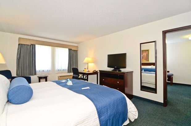 Images Best Western Gas City