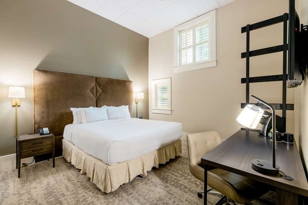 Images Hotel Florence, Tapestry Collection by Hilton