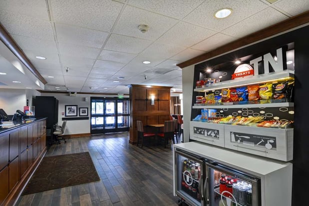 Images Hampton Inn Memphis-Poplar