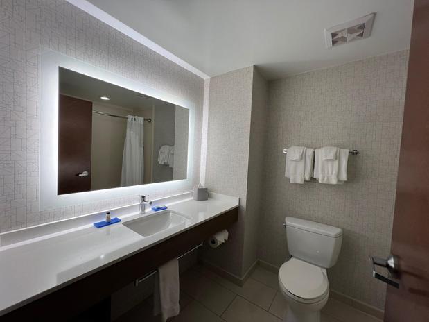 Images Holiday Inn Express & Suites Columbia East - Elkridge by IHG