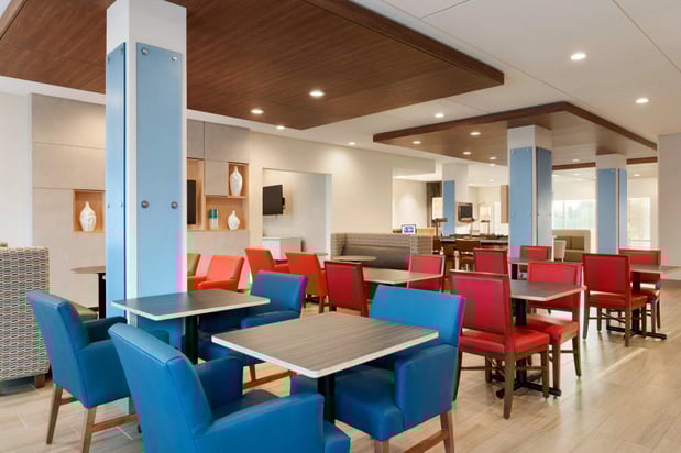 Images Holiday Inn Express & Suites Cincinnati NE - Redbank Road by IHG